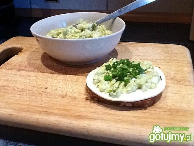 Pasta jajeczno-awokadowa na kanapki ajo