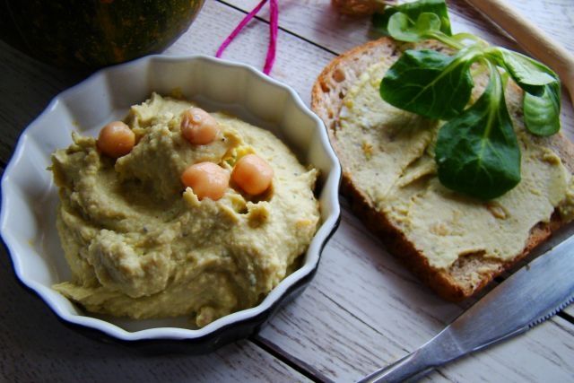 Pasta kanapkowa z cieciorką Pasta kanapkowa z cieciorką
