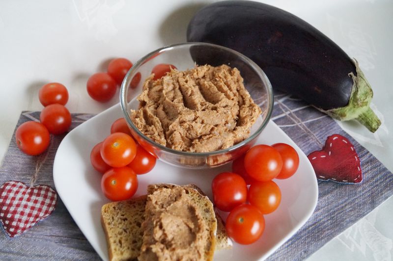 Pasta kanapkowa z kurczaka i bakłażana Pasta kanapkowa z kurczaka i bakłażana