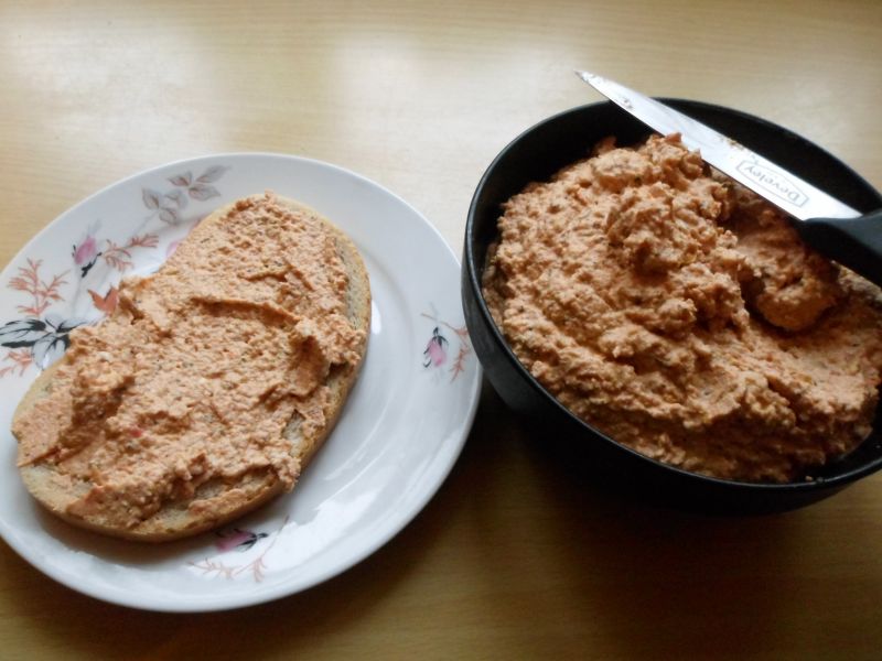 Pasta kanapkowa z kurek