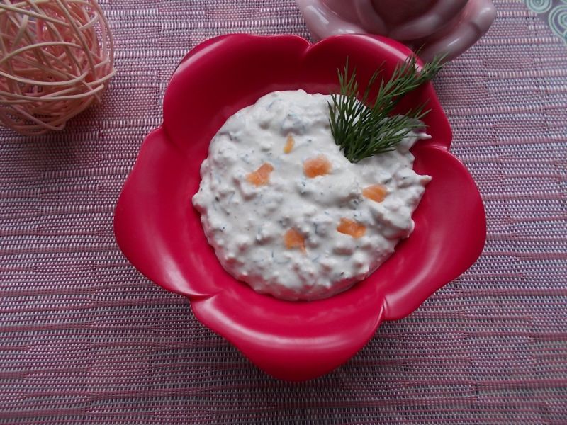 Pasta kanapkowa z łososiem Pasta kanapkowa z łososiem