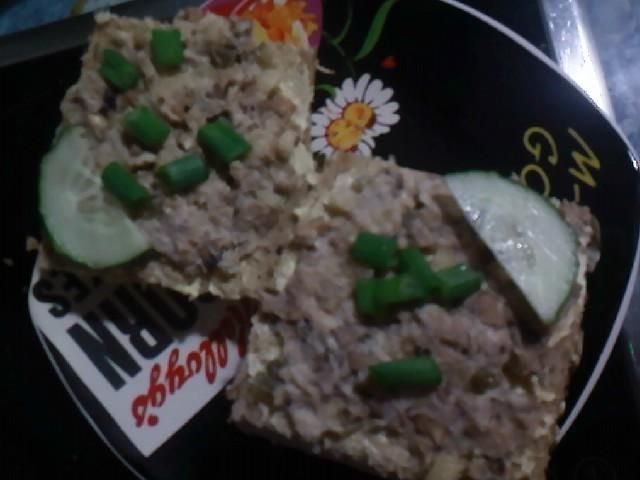 Pasta kanapkowa z makreli i jablek. Pasta kanapkowa z makreli i jablek.