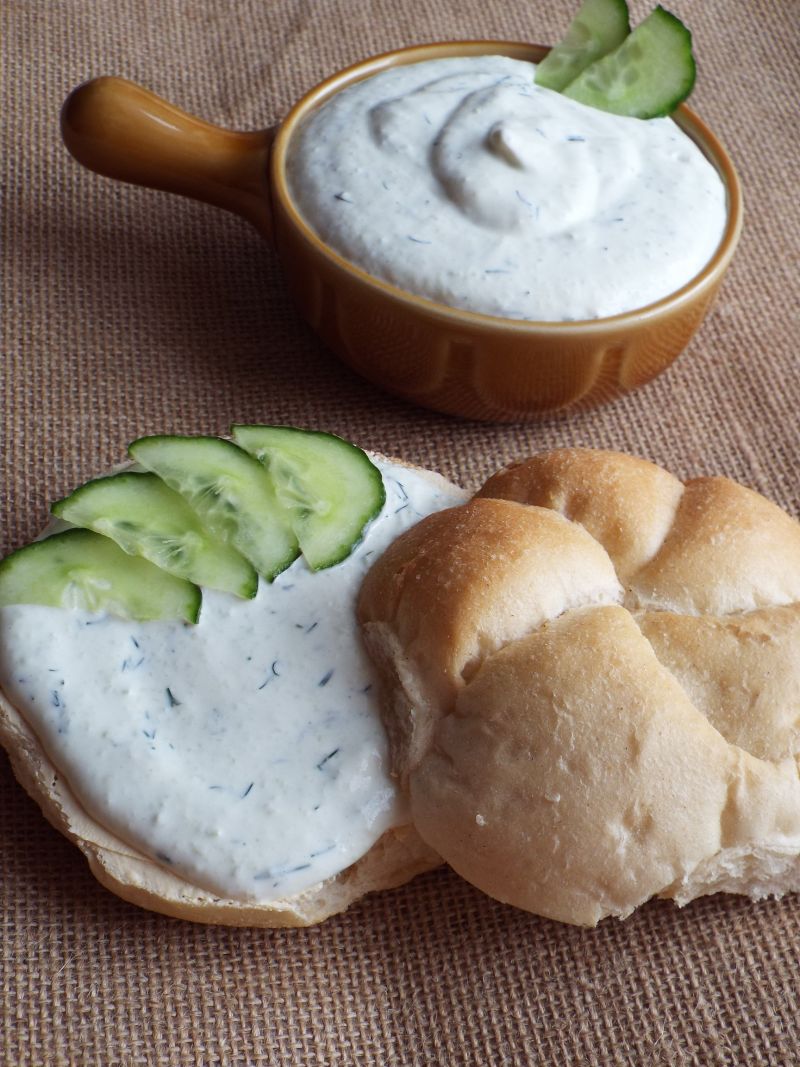 Pasta ogórkowo-koperkowa