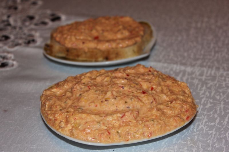 Pasta paprykowo-pomidorowa