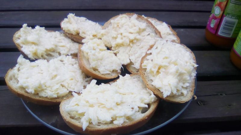 Pasta serowa do grzanek