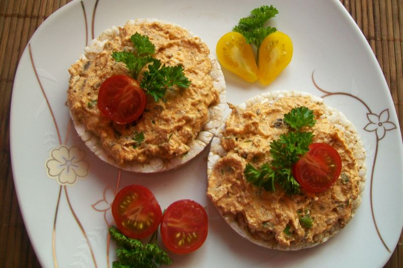 Pasta serowo-szprotkowa Pasta serowo-szprotkowa