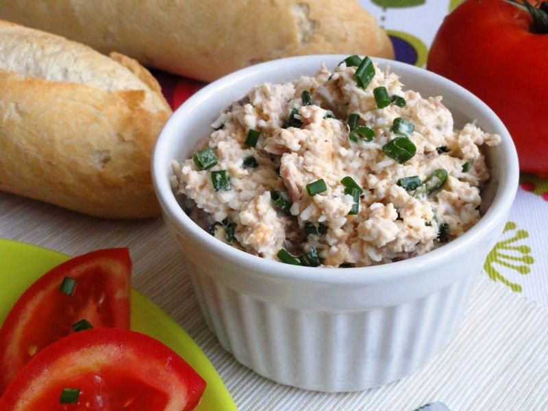 Pasta tuńczykowa z jajkiem Pasta tuńczykowa z jajkiem