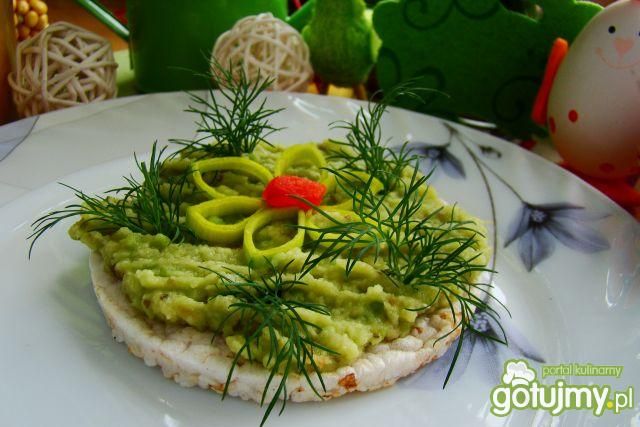 Pasta z awokado na ostro 