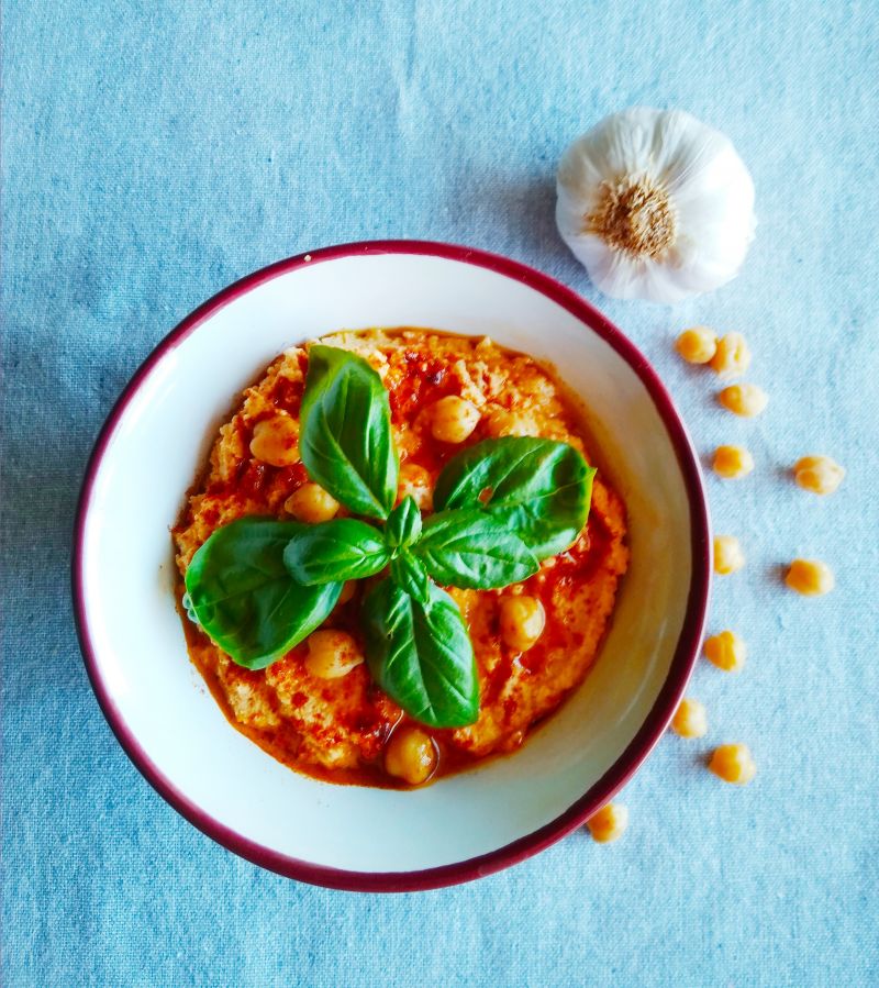 Pasta z ciecierzycy z pieczona papryką Pasta z ciecierzycy z pieczona papryką