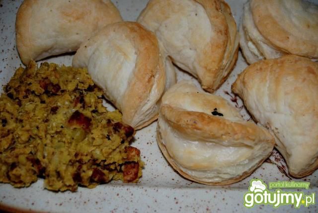 Pasta z groszku, boczku i parmezanu. Pasta z groszku, boczku i parmezanu.