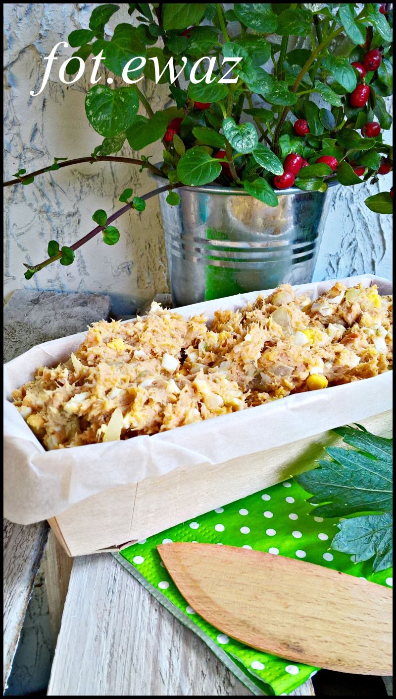 Pasta z makreli i łososia