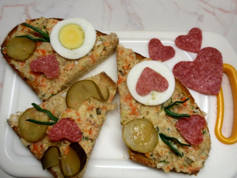 Pasta z makreli  selera i soczewicy czerwonej