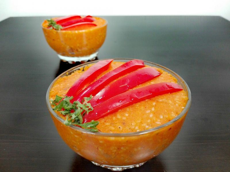 Pasta z pieczonej marchewki z sezamem