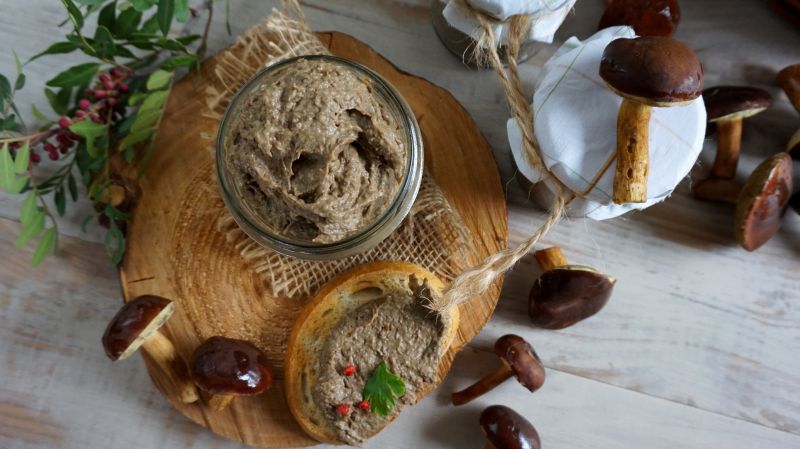 Pasta z soczewicy z leśnymi grzybami Pasta z soczewicy z leśnymi grzybami