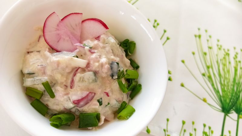 Pasta z szynką, serem Dziugas i rzodkiewką Pasta z szynką, serem Dziugas i rzodkiewką