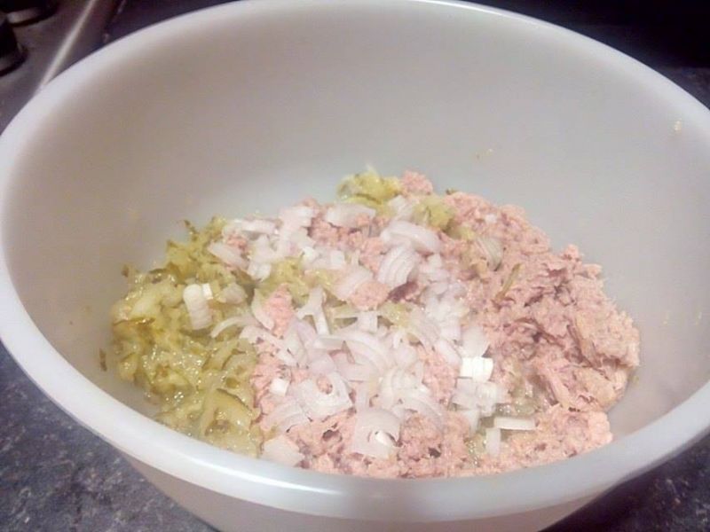 Pasta z tuńczyka z ogórkami konserwowymi
