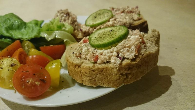 Pasta z tuńczyka z twarogiem i warzywami  Pasta z tuńczyka z twarogiem i warzywami