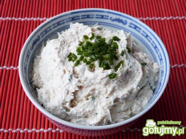 Pasta z wędzonej ryby i sera twarogowego Pasta z wędzonej ryby i sera twarogowego