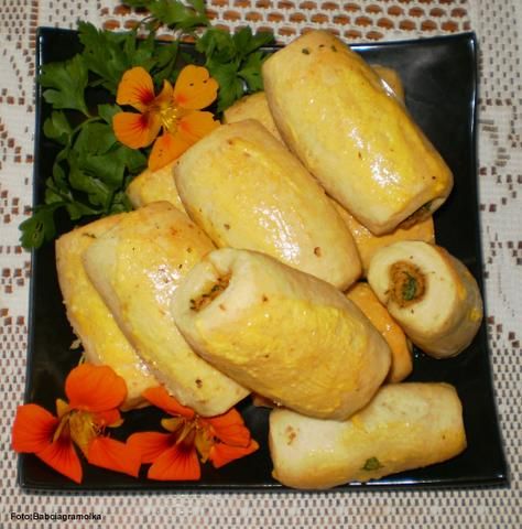 Paszteciki drożdżowe Babcigramolki : Paszteciki drożdżowe Babcigramolki :