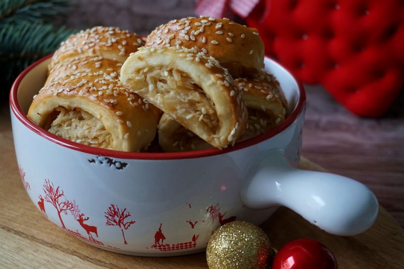 Paszteciki drożdżowe z kapustą