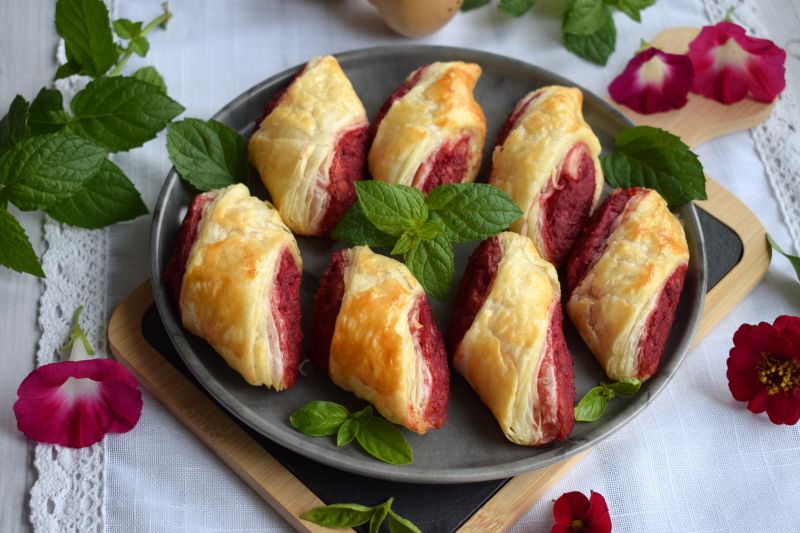 Paszteciki rosołowe z pieczonym burakiem Paszteciki rosołowe z pieczonym burakiem