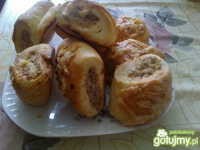 paszteciki z farszem mięsnym