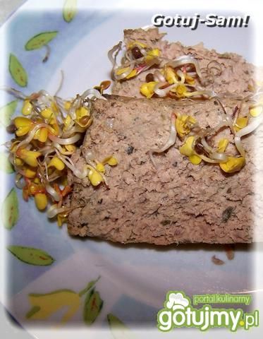 Pasztet aromatyzowany boczniakiem