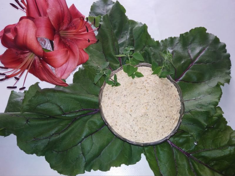 Pasztet do chleba z mięsa wyjętego z rosołu. Pasztet do chleba z mięsa wyjętego z rosołu.