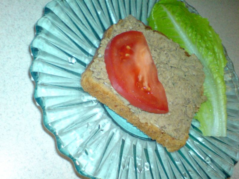 Pasztet drobiowy z wątróbką 