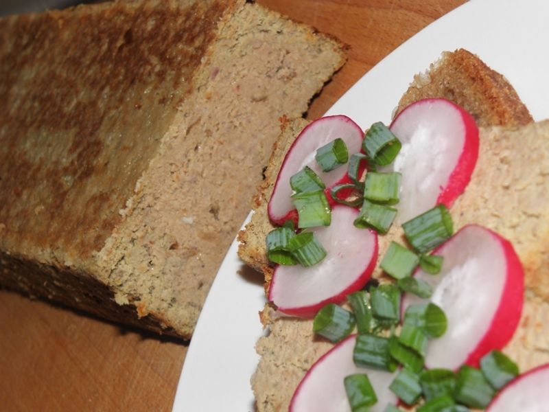 Pasztet mięsny z wątróbką