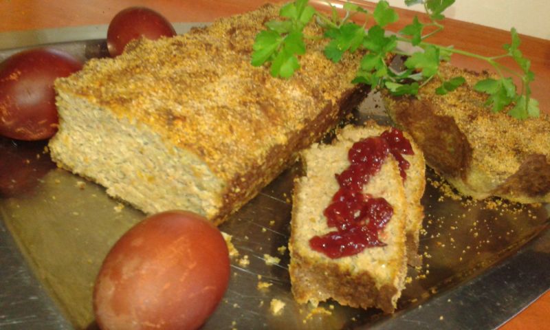 Pasztet świąteczny z kilku gatunków mięs Pasztet świąteczny z kilku gatunków mięs