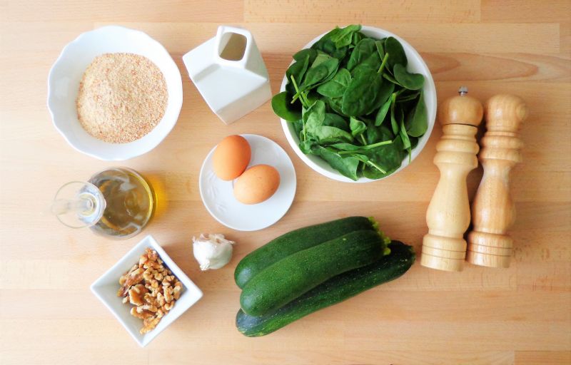 Pasztet z cukinii, orzechów włoskich i szpinaku  Pasztet z cukinii, orzechów włoskich i szpinaku