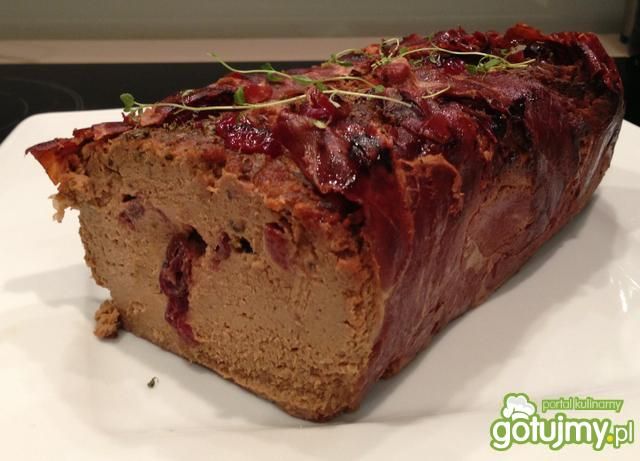 Pasztet z królika w otulinie parmeńskiej