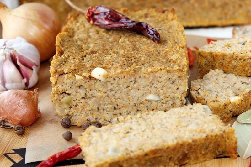 Pasztet z kury/koguta z cebulą i marchewką