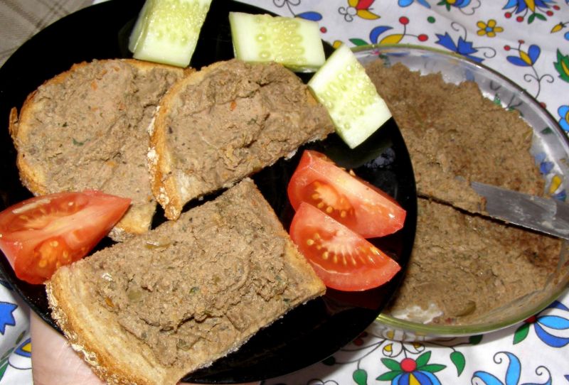 Pasztet z wątróbki na szybko bez pieczenia Pasztet z wątróbki na szybko bez pieczenia