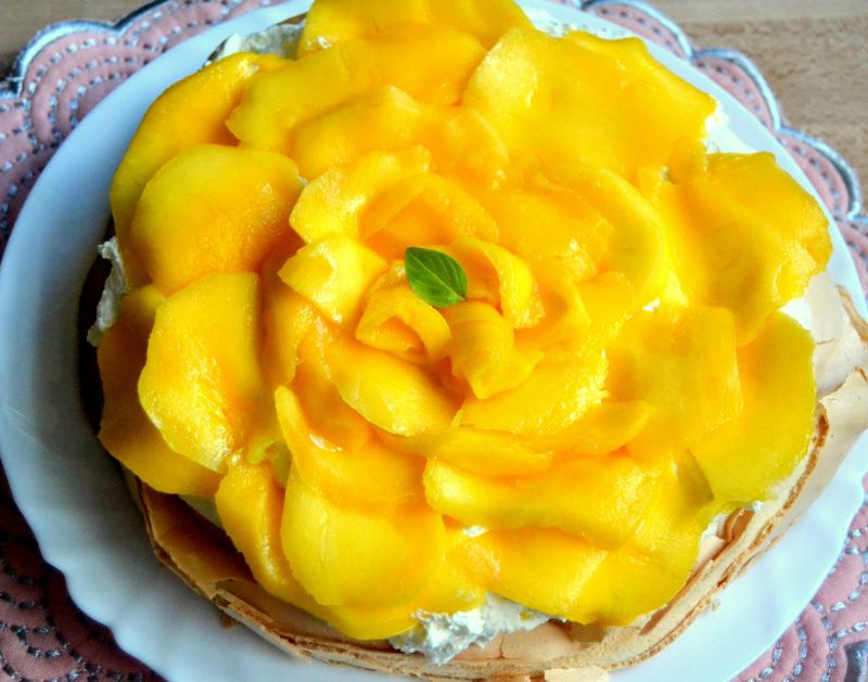 Pavlova z mango Pavlova z mango