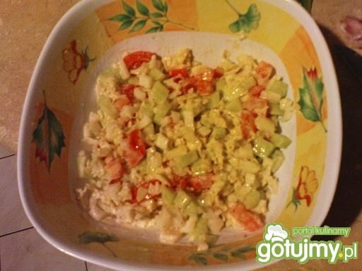 Pekinka w sosie majonezowo-jogurtowym Pekinka w sosie majonezowo-jogurtowym