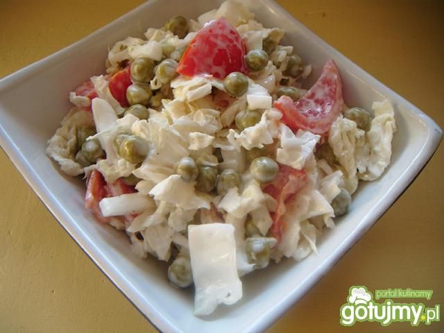 Pekińska z zielonym groszkiem