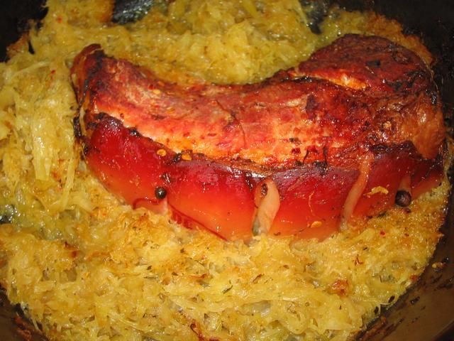 Peklowana wieprzowina z kapusta  Peklowana wieprzowina z kapusta