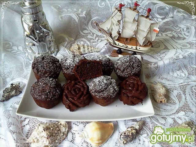 Pełnoziarniste muffinki z bakaliami 