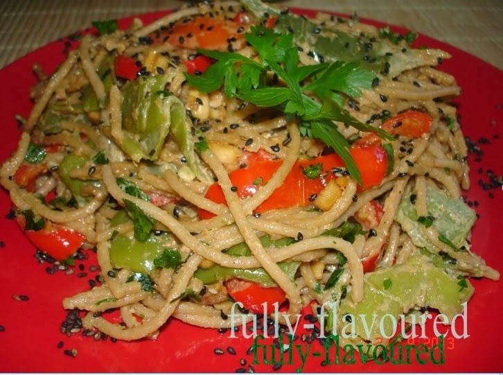 Pełnoziarniste spaghetti z fasolą Pełnoziarniste spaghetti z fasolą