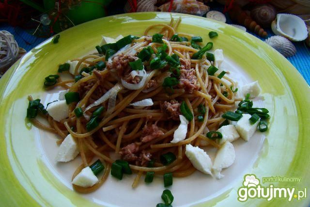 Pełnoziarnisty makaron  z porem