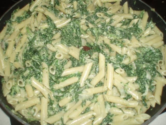 Penne szpinakowe Penne szpinakowe
