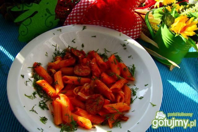 Penne w pomidorach z koperkiem  Penne w pomidorach z koperkiem