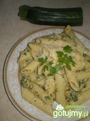 Penne w sosie cukiniowym Penne w sosie cukiniowym
