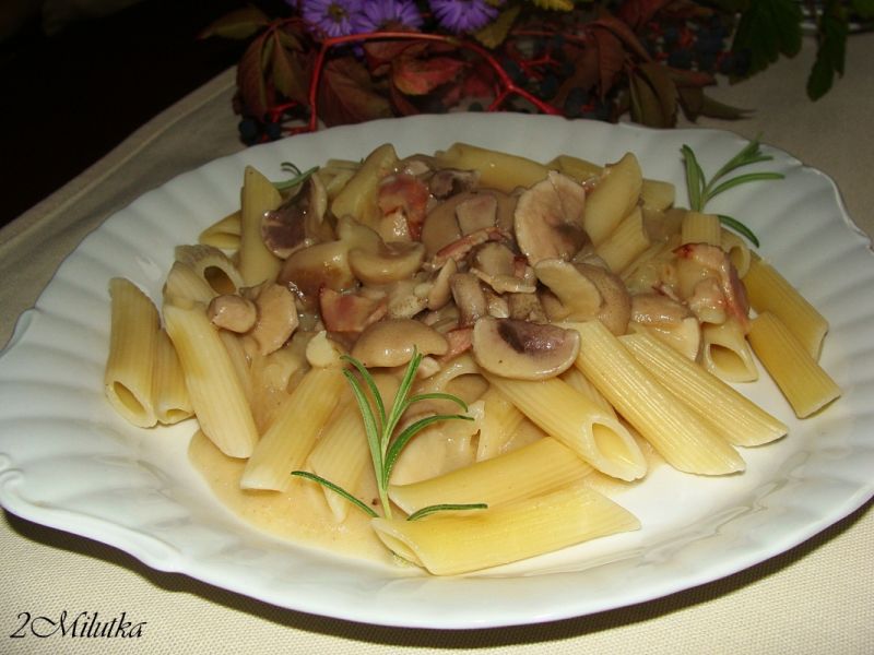 Penne w sosie grzybowym Penne w sosie grzybowym