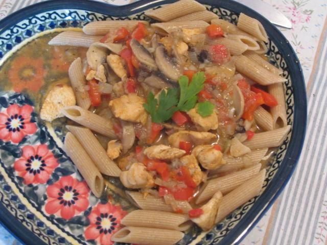 Penne w sosie ze śliwką Penne w sosie ze śliwką