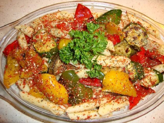 Penne z grilowanymi warzywami  Penne z grilowanymi warzywami