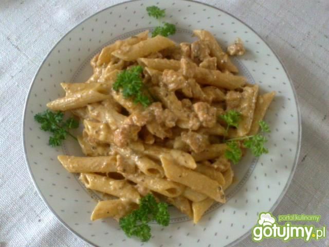 Penne z kurczakiem wg Megg Penne z kurczakiem wg Megg