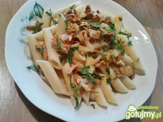 Penne z kurkami  Penne z kurkami